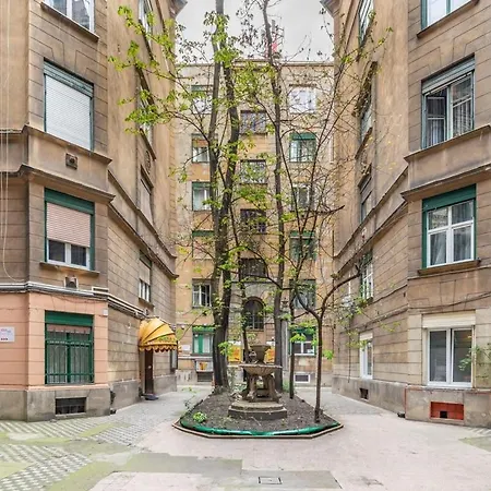 - New - Quiet And Comfy Lejlighed Budapest